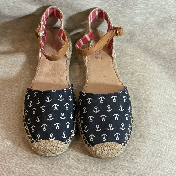 SPERRY Sz 9.5 Canvas Ankle Closure Espadrilles Anchor Pattern Nautical Sandals - Picture 2 of 8